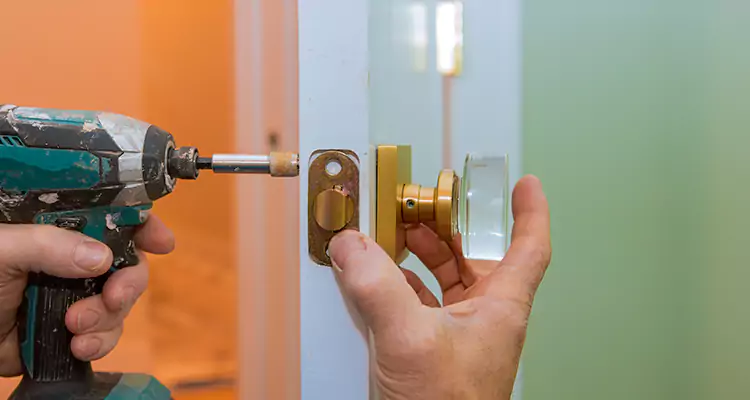 Broken Door Knob Fix in The Crossings, FL