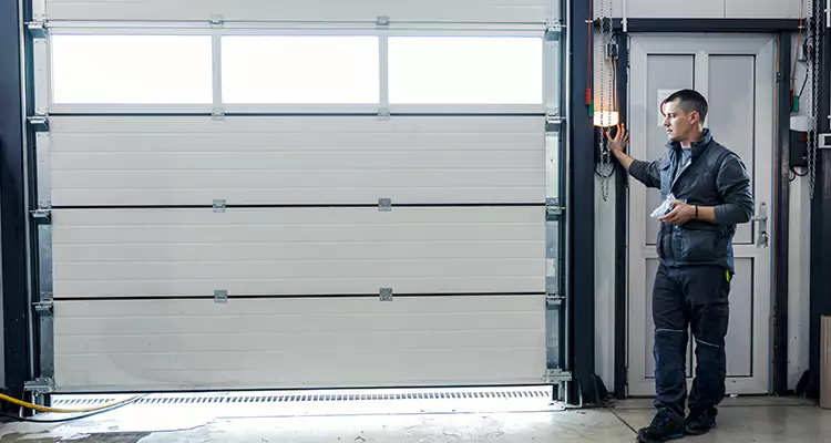 Our Garage Door Repair Services in The Crossings, FL