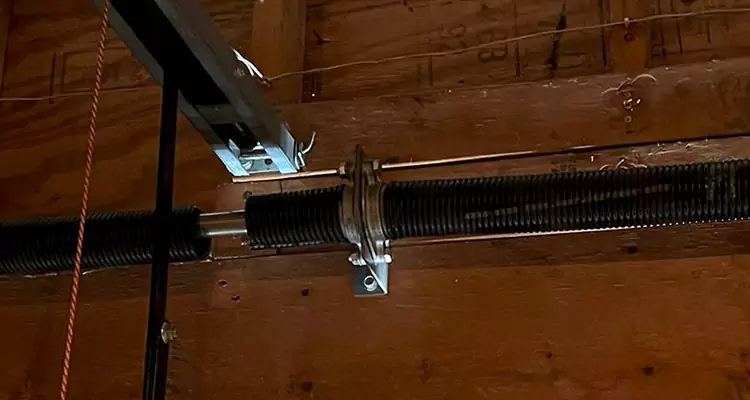 Garage Door Lift Cable Replacement in The Crossings, FL