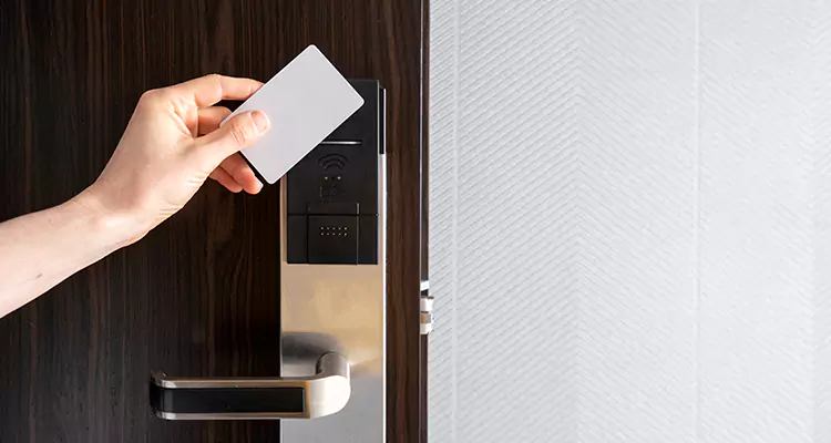 Why Choose Us for Hotel Keycard Lock Repair in The Crossings, FL?