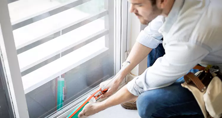 We fix All type of Sliding Door in The Crossings, FL