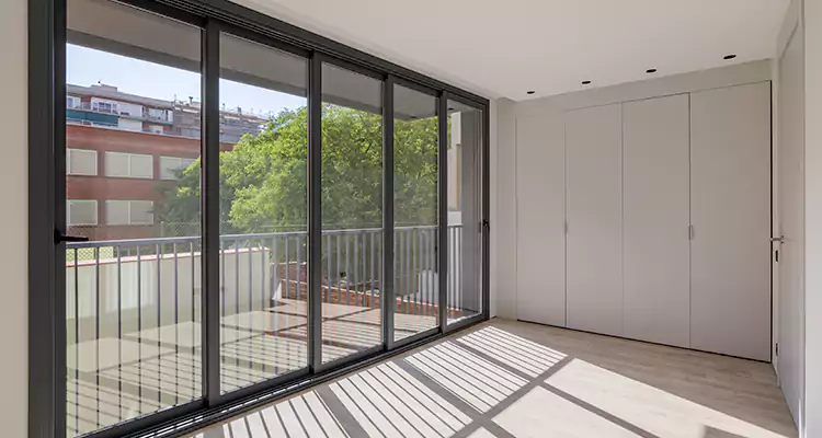 Balcony Sliding Glass Doors in The Crossings, FL