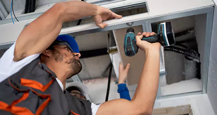 Emergency Overhead Door Repair in The Crossings, FL