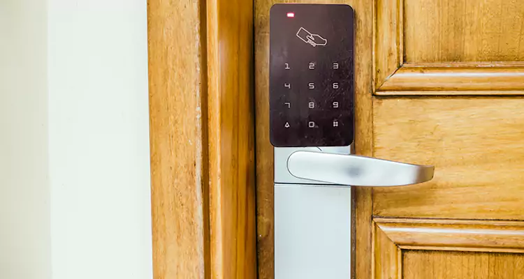 Keyless Hotel Door Locks Repair in The Crossings, FL
