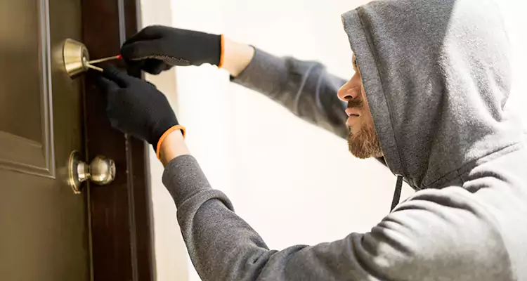 Emergency Motel Lock Repairs—Available 24/7 in The Crossings, FL