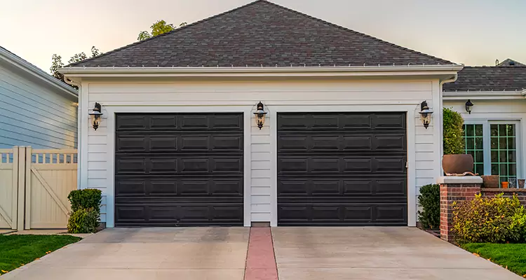 Residential Local Garage Door Repair in The Crossings, FL