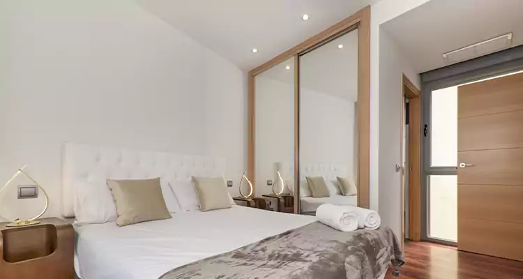 Sliding Wardrobe Door Mirror Replacement in The Crossings, FL