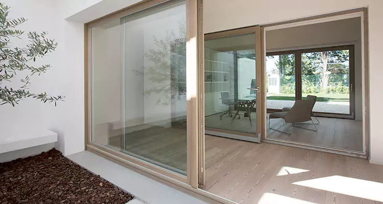 Sliding Screen Door Bottom Track Replacement in The Crossings, FL